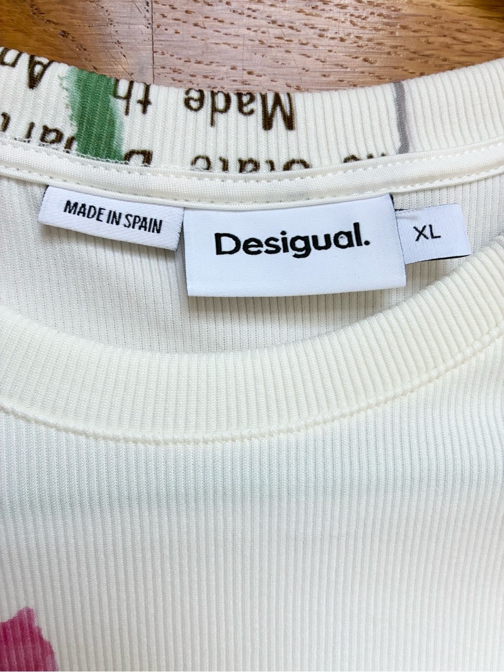 Desigual Floral Newspaper T-Shirt Short Sleeve Size L NWOT - Picture 12 of 16